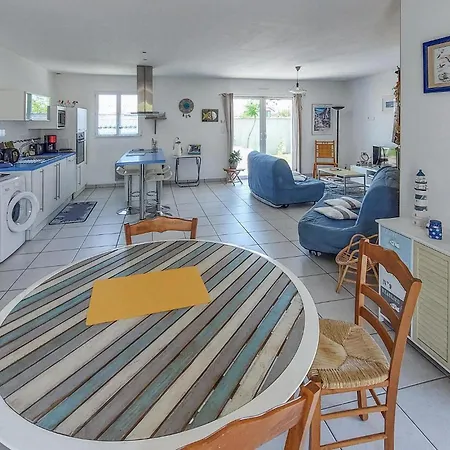 度假居 2 Bedroom Gorgeous In Michel En Lherm *