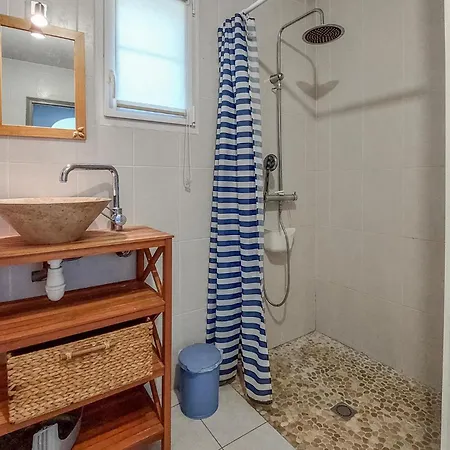 2 Bedroom Gorgeous In Michel En Lherm